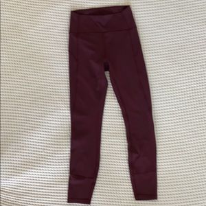 lululemon In Movement tight 25” (7/8) size 4